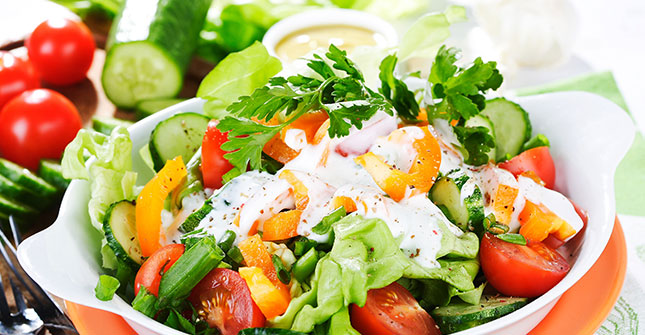 Knackige Salate inlusive einem leckerem Dressing!